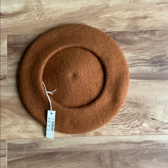 Madewell pom pom beret - Picture 3 of 8